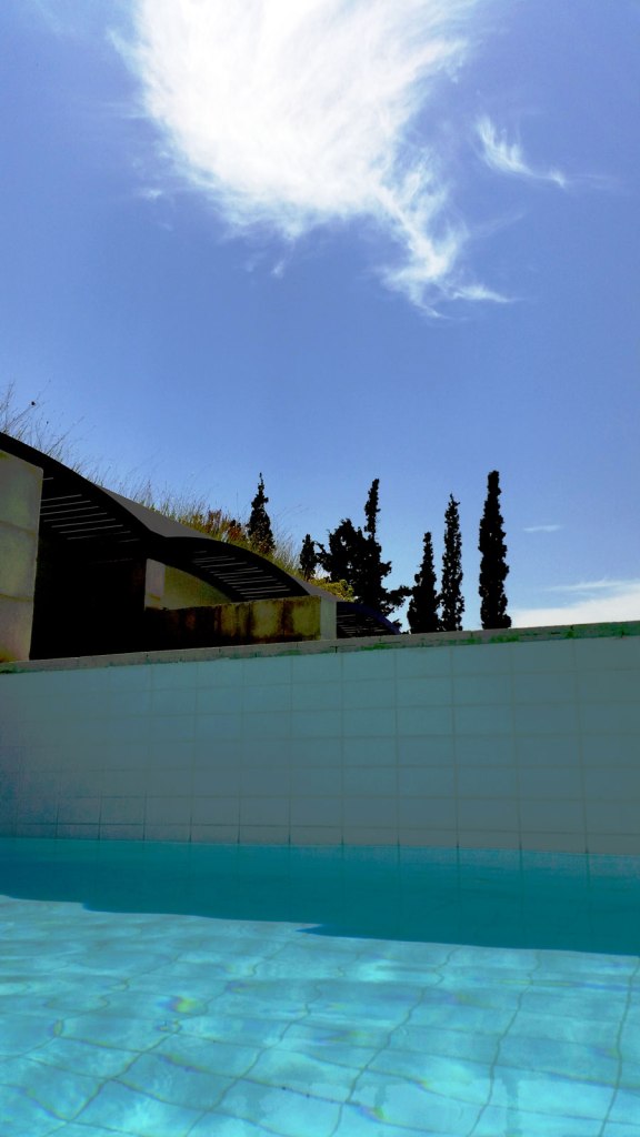 poolside-3