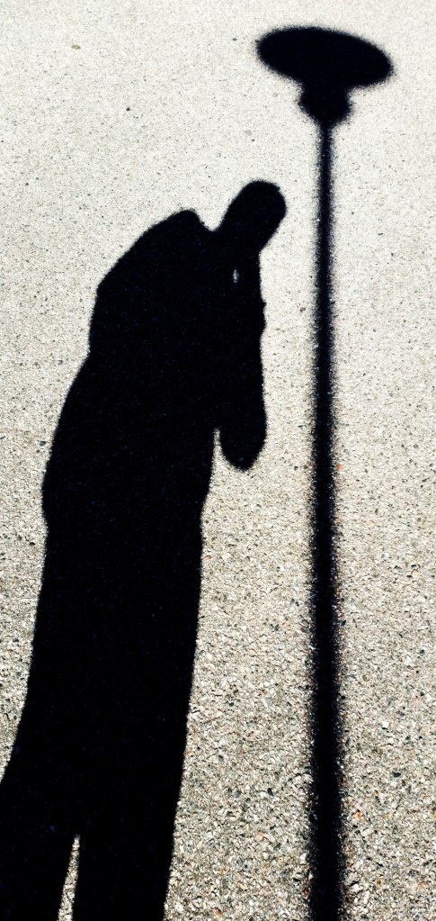 shadow-selfie