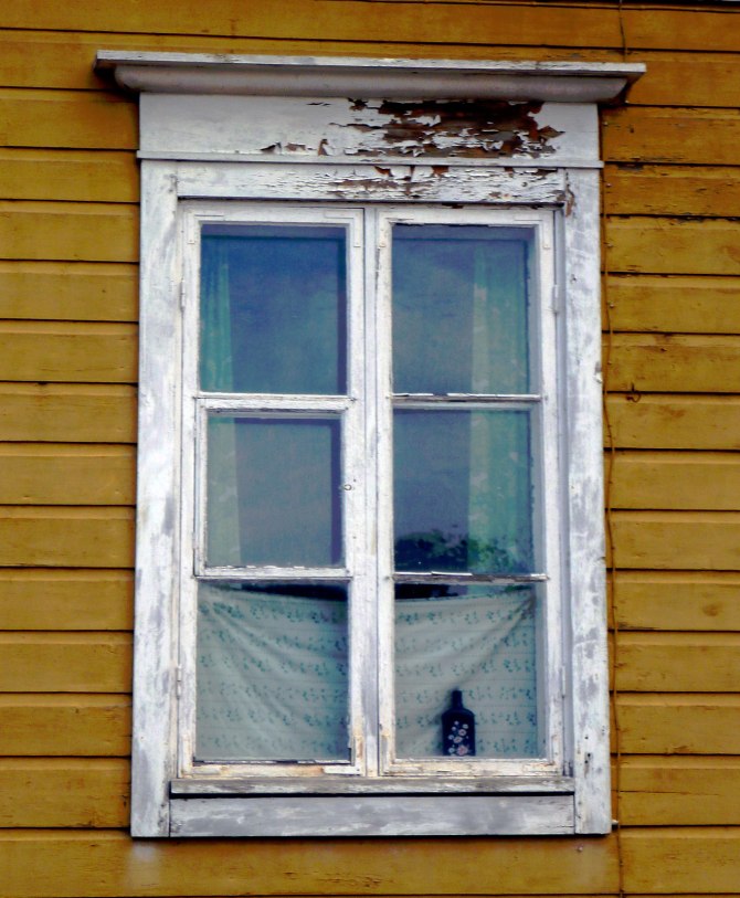 window-home-sweet-home