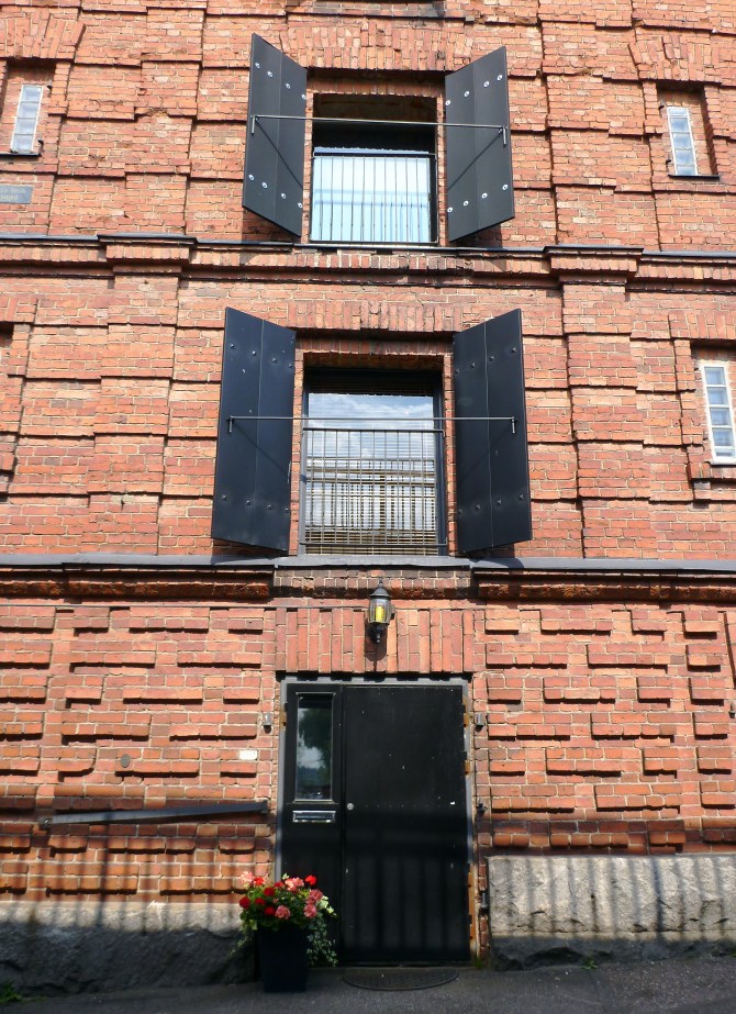 18385277999_b8393204c5_o