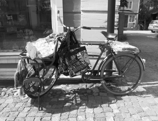 18566393962_6dc0660481_o