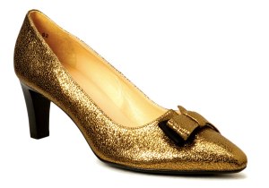 golden-shoes-1
