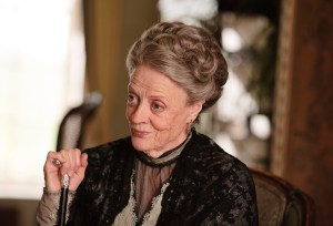 Maggie-Smith-maggie-smith-30806451-2560-1747-2