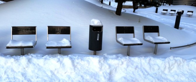 snowy-seats-2