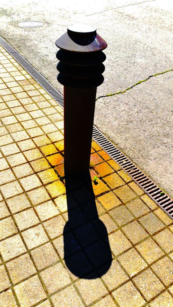 lamppost