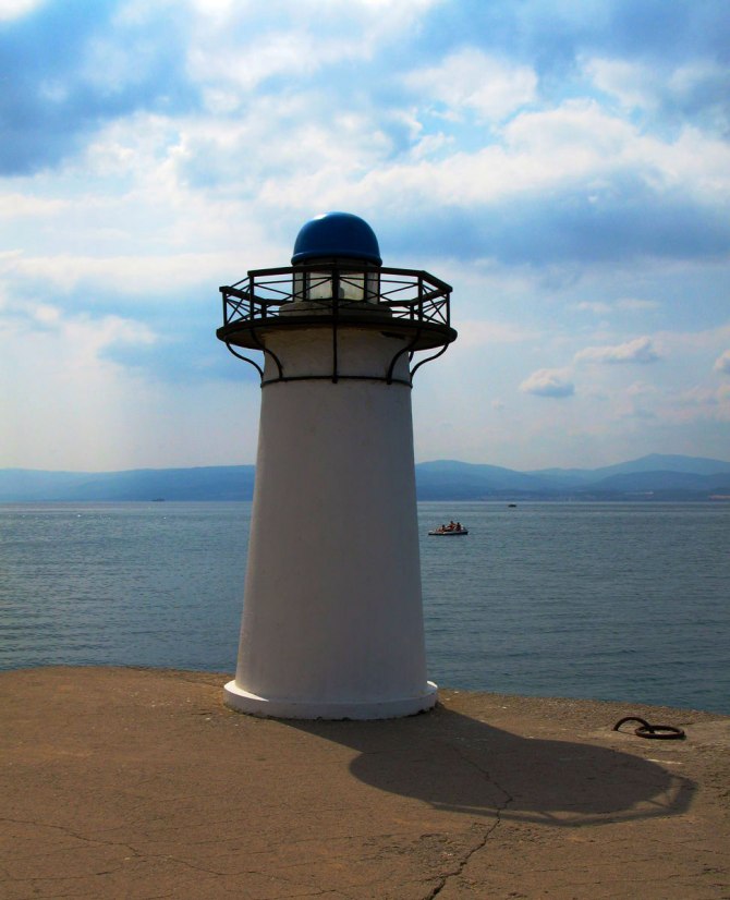 lighthouse-3