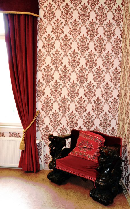 royal-chair-1
